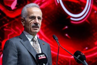 Abdulkadir Uraloğlu: 5G yetkilendirme ihalesiyle 3 milyar 534 milyon dolar gelir elde ettik