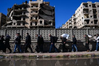 Halep'te son mahallenin kurtarılmasıyla sivil tahliyesi başladı
