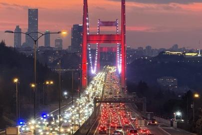 İstanbul'da trafik yoğunluğu yüzde 85'e çıktı