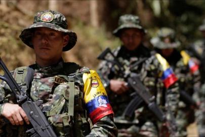 Kolombiya'da iki silahlı grup çatıştı: 30 ölü