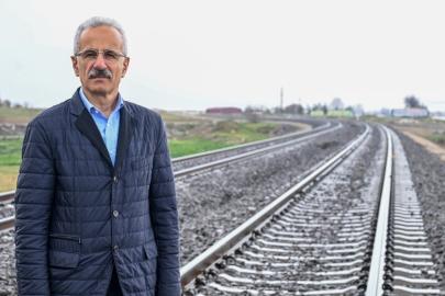 Abdulkadir Uraloğlu: Başkentray banliyö hattını 12 kilometre uzatıyoruz