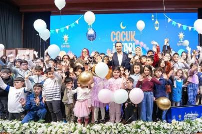 AK Parti İstanbul İl Başkanlığı'nda çocuklar iftar yaptı, ortaya gülümseten anlar çıktı