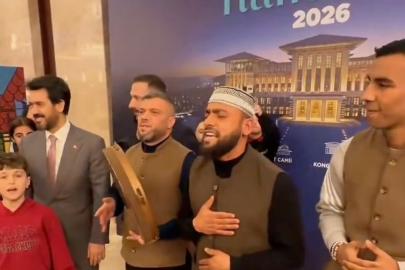 Külliye'deki Ramazan coşkusu sürüyor: İlahisi ile fenomen olan Celal Karatüre de katıldı