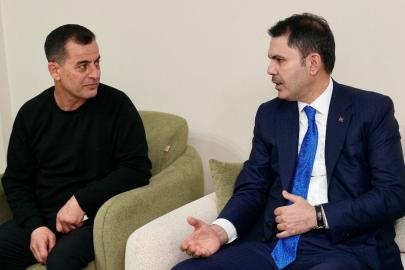 Murat Kurum, Gaziantep'te depremzede ailenin evine konuk oldu