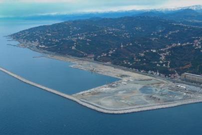 Rize'ye değer katacak proje: İyidere Lojistik Limanı inşaatı sürüyor