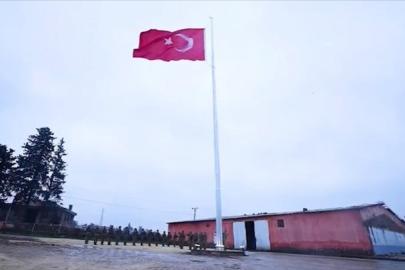 Suriye sınırında alçak saldırı: Türk bayrağına saldırılan alan sınırlar içerisine alındı