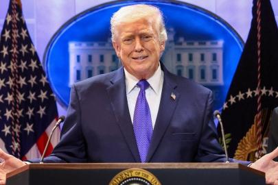 Trump tüm ülkelere yüzde 10 tarife uygulanmasına ilişkin kararı imzaladı