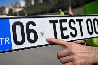 APP plakalar için son gün: Değişim merkezlerinde uzun kuyruklar