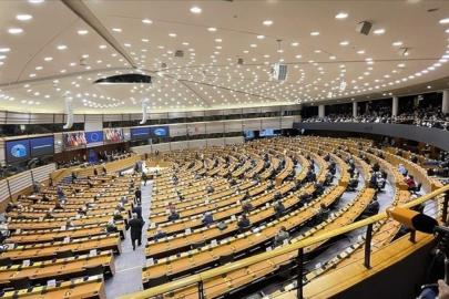 Avrupa Parlamentosu üyeleri haritada İran'ın yerini gösteremedi