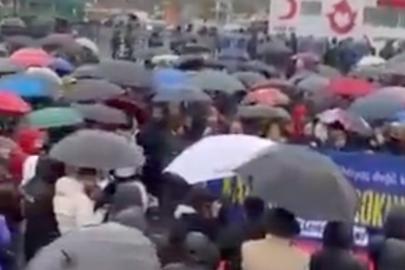 CHP, Kadıköy'de yapılması planlanan camiye karşı protesto organize etti