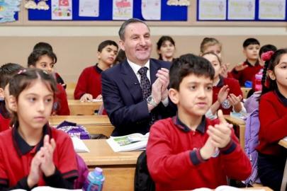 Sultanbeyli Belediyesi’nden öğrencilere güvenli dijital oyun ve eğitim desteği