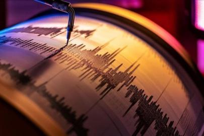 Afganistan'ın Pakistan sınırında 5,3 büyüklüğünde deprem meydana geldi