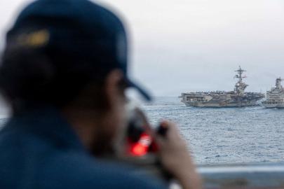 Donald Trump, Hürmüz'de İran'a ait kargo gemisini vurduklarını duyurdu