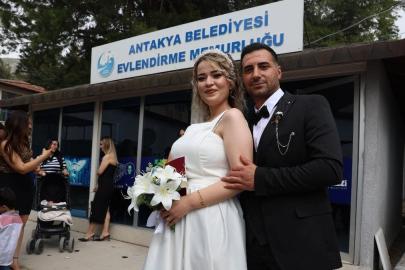 Evlilik kredisi ile 27 bin 20 depremzede çift, yuvasını kurdu