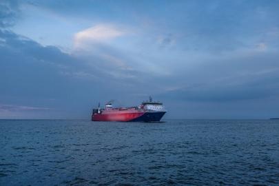 Hürmüz Boğazı'nda trafik başladı: Ateşkesin uzaması gündemde