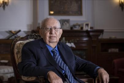 Hüsamettin Cindoruk hayatını kaybetti