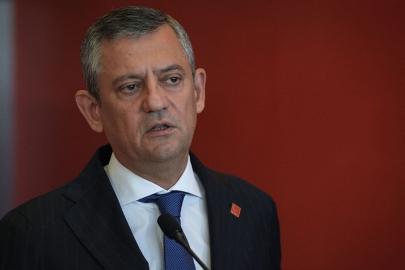 Özgür Özel, Hüsamettin Cindoruk için taziye mesajı yayımladı